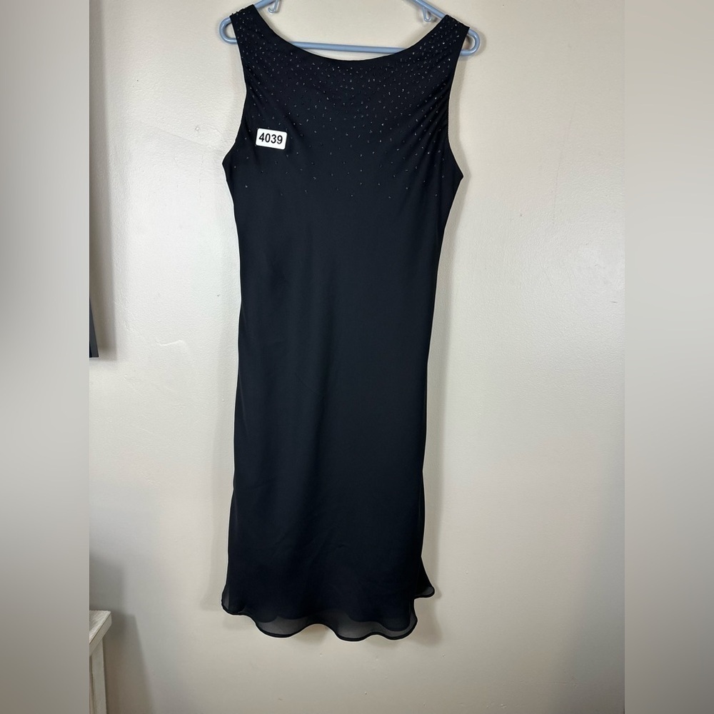 DR size 12 18-1/2 p2p 38-1/2 length black dress casual Formal preowned